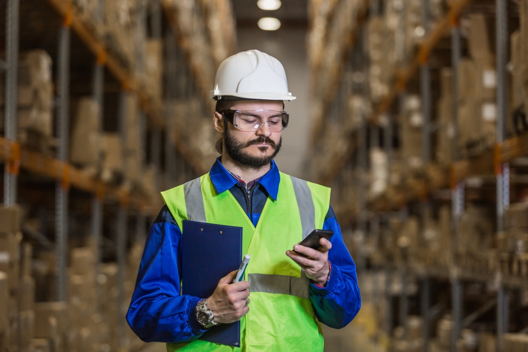  Mobile Enterprise Resource Planning (ERP) systems have emerged as a game-changer, providing real-time data access and enhancing decision-making processes. This article delves into the crucial role of mobile ERP in the manufacturing and distribution sectors.