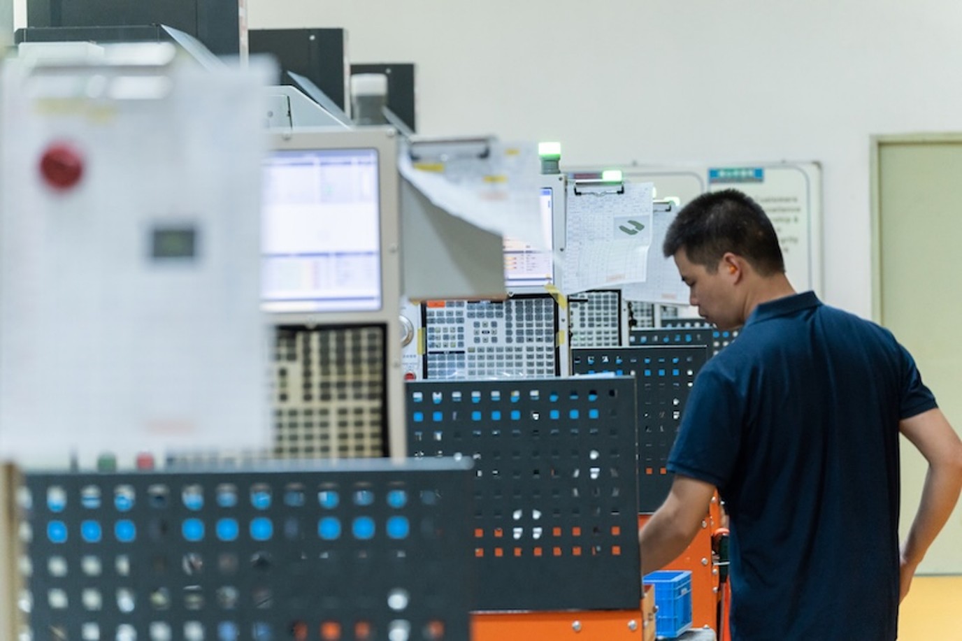 How WayKen Supports Complex Precision Parts with 5-Axis CNC Machining